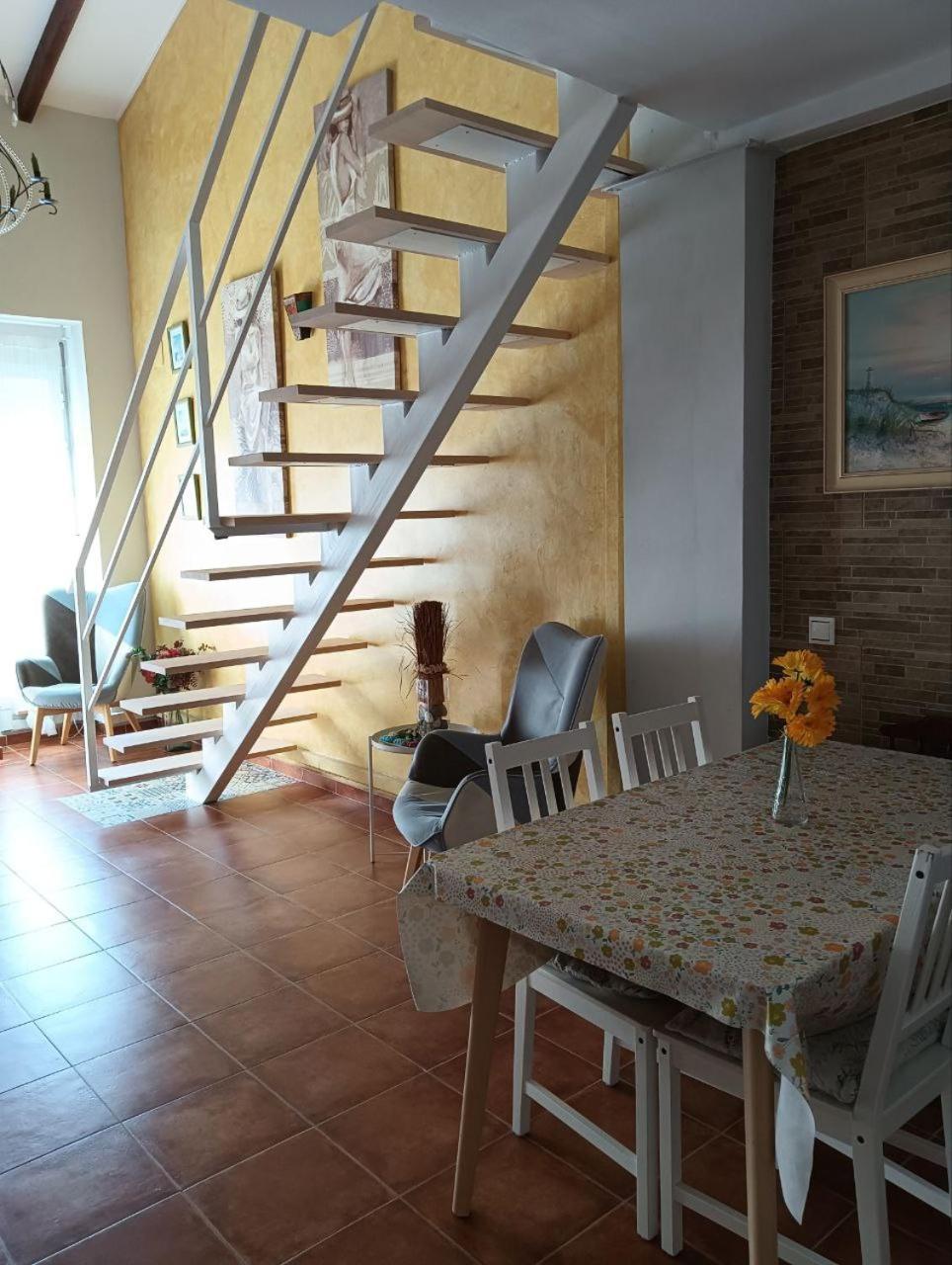 Loft In Ehemaligem Fischer Haus Apartment Valencia Exterior foto